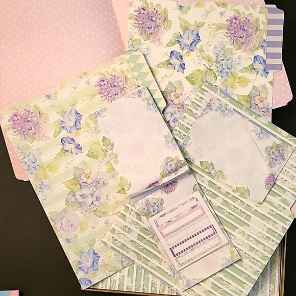 NEW Stationery Set! Romantic Roses & Hydrangeas, 2 Bonus Notebooks! - Picture 5 of 11